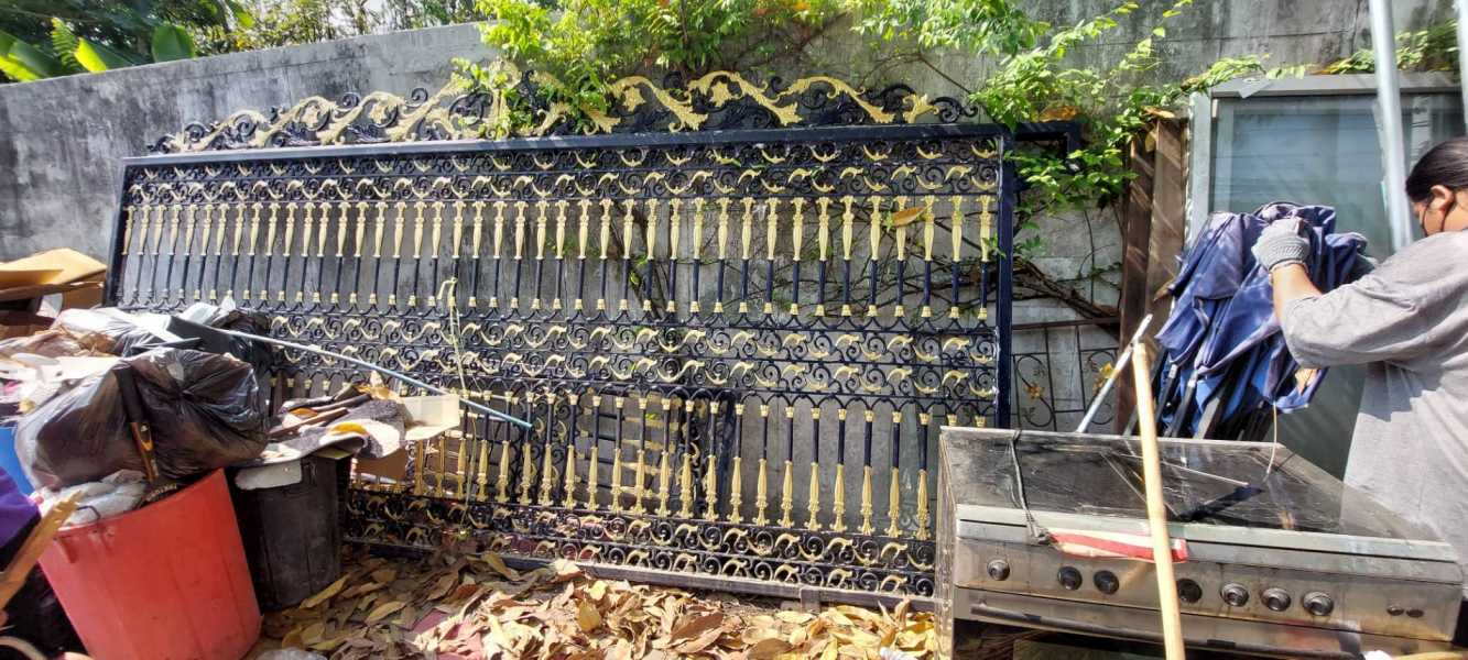 32 - https://บุญวิไลรับซื้อของเก่า.com | ร้านบุญวิไลรับซื้อของเก่าทุกชนิด - รับเหมาร้านอาหาร เฟอร์นิเจอร์ไม้สักเก่า งานกระเบื้อง เครื่องลายคราม งานทองเหลือง พระเครื่อง พระบูชา รับเหมาเคลียร์พื้นที่ ประมูลอาคาร โรงานเลิกกิจการ